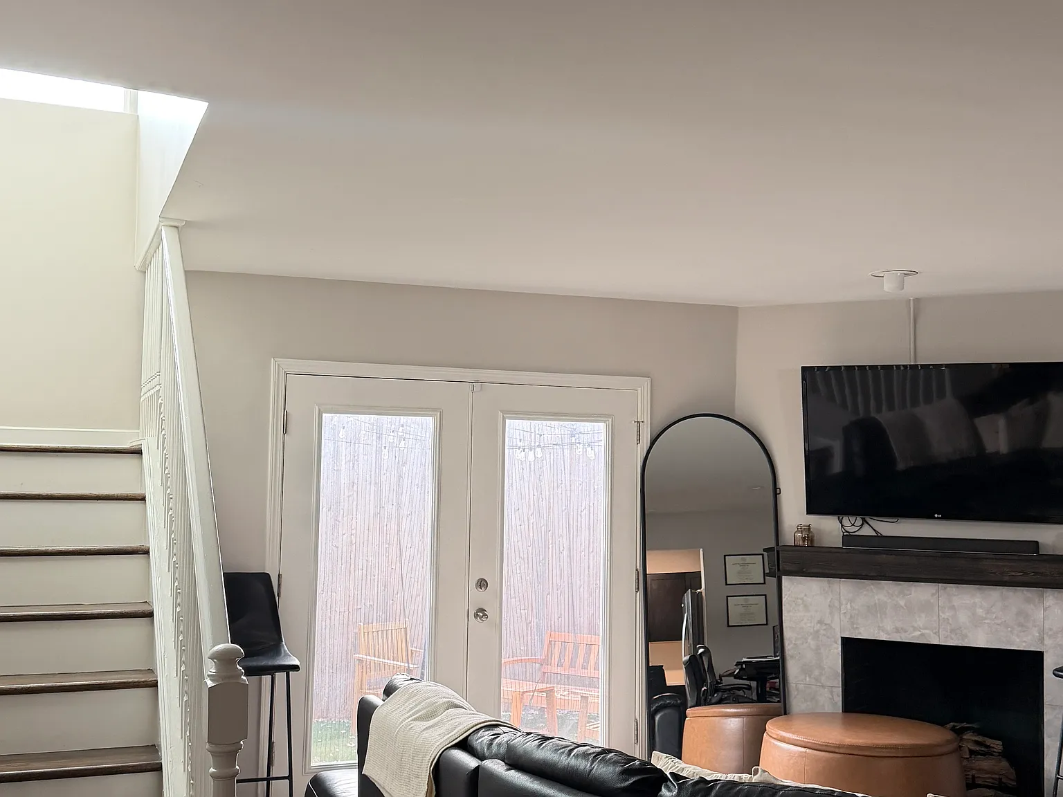 2 bed, 1087 sqft, $3,399 — Photo 1