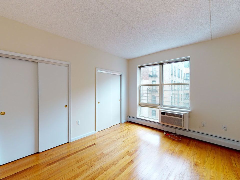 2nd image of 700 W 192nd St APT 709