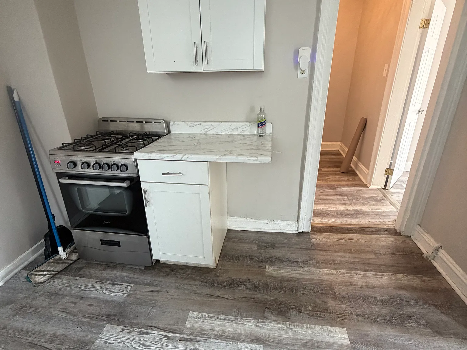 1 bed, 650 sqft, $1,895 — Photo 2