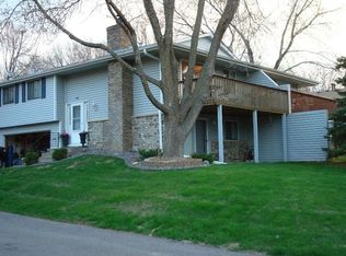 1168 Timbershore Ln, Eagan, MN 55123