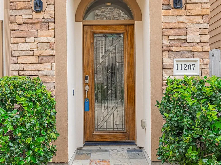 11207 Tramonto Dr — Photo 3