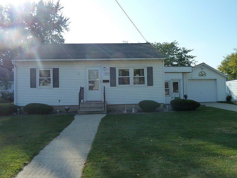 1st image of 309 S Linn Ave