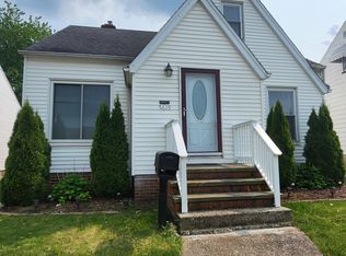 5619 Brownfield Dr, Parma, OH 44129