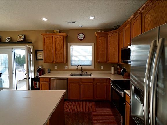 5th image of 5870 Courtyard Cres
