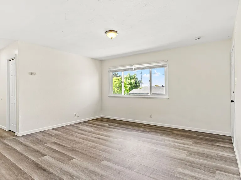 8330 Birch St #C — Photo 2