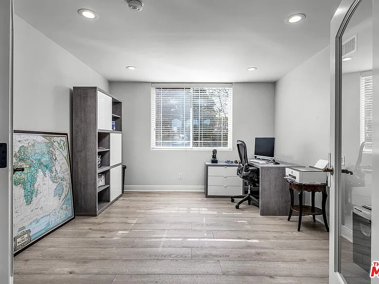 928 Harbor Crossing Ln — Photo 32