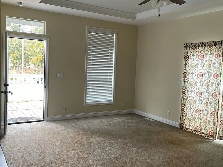 13676 Andover Dr — Photo 8