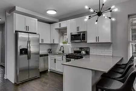 1610 W Waveland Ave #1 — Photo 3