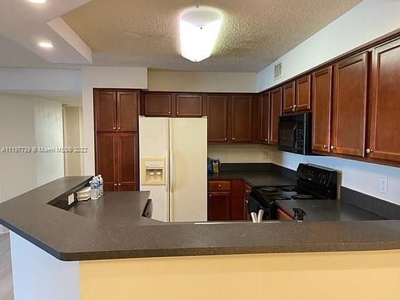 5th image of 7620 Westwood Dr APT 207