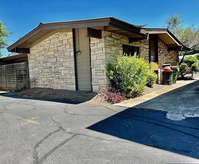 5001 Bull Creek Rd #124