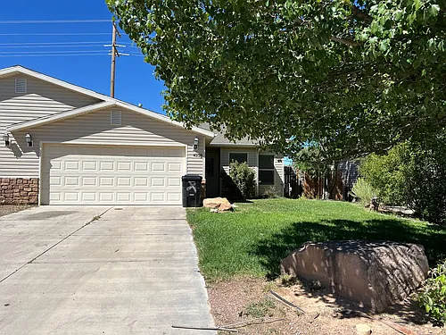 4238 W 375 N Photo 1