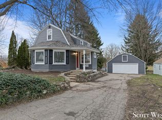 1906 Kinney Ave NW, Grand Rapids, MI 49534