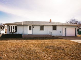 1025 5th Ave SW, Jamestown, ND 58401