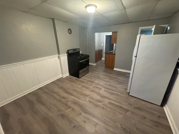 387 Hamilton St #2, Southbridge, MA 01550