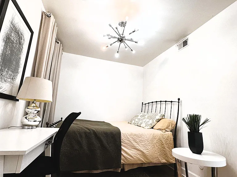 625 S Loomis St #1 — Photo 16