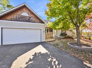 55 Quant Ave N, Lakeland, MN 55043