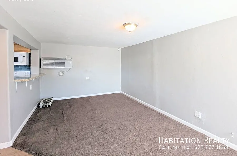 Renovated studio/1bath + a private yard at the Keeling neighborhood! — Photo 4
