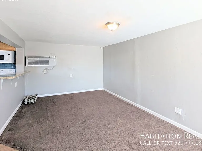 307B E Kelso St — Photo 4