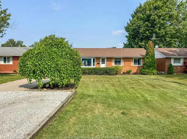 281 Fairview Ave E, Essex, ON N8M 2R4
