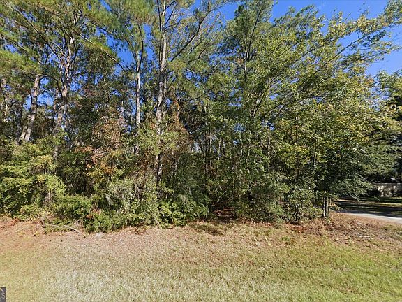 2nd image of 70 Big Oak Rd