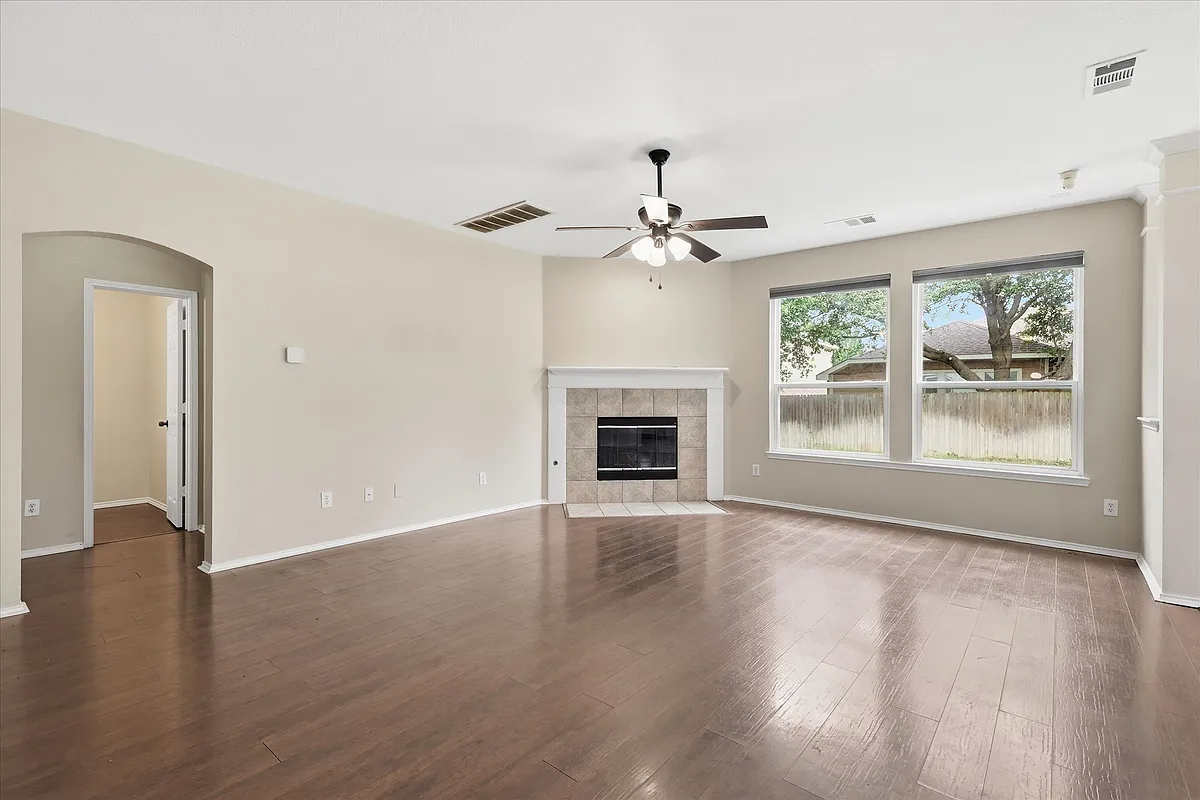Living Room with gas fireplace - 13236 Ridgepointe Rd