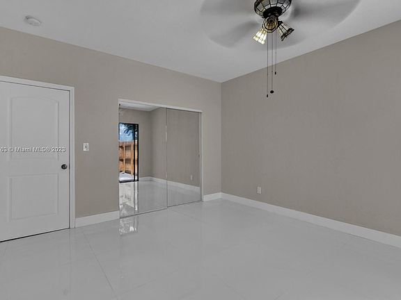 3rd image of 2040 NE 182nd St