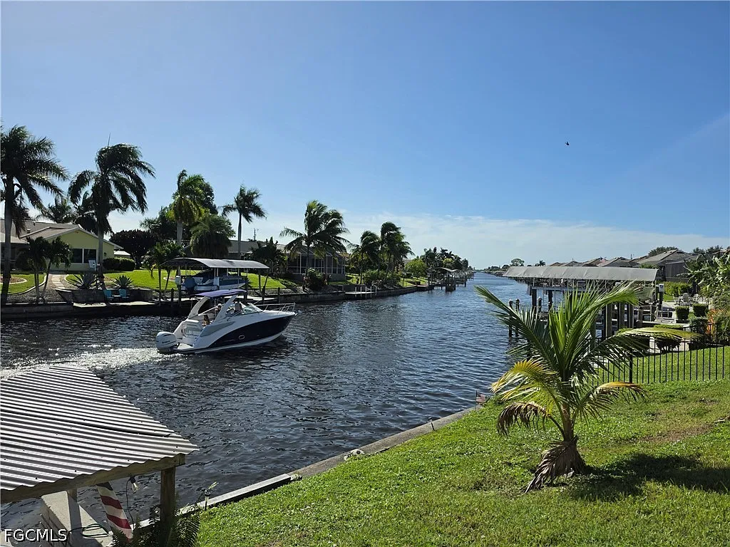 1 bed, 1.0 bath, 800 sqft, $1,250 — Photo 1