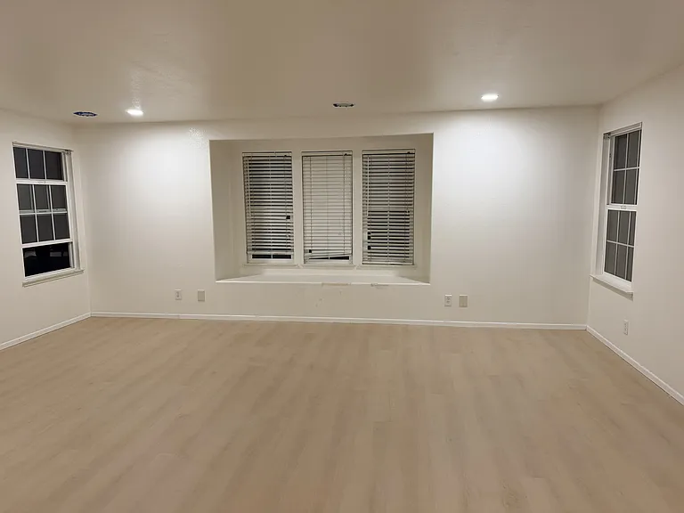 12947 Clemson Dr — Photo 5