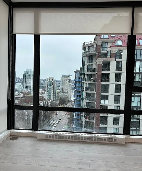 1003 Burnaby St #1404 — Photo 1