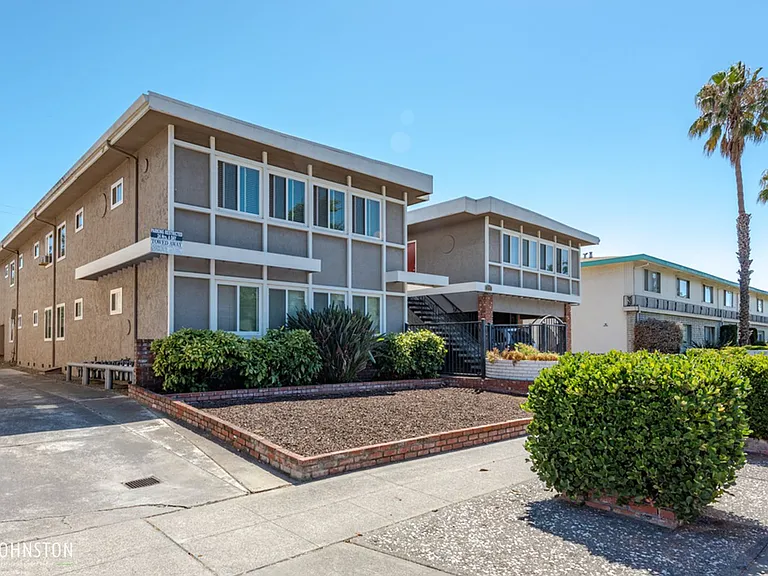 2982 Magliocco Dr — Photo 23