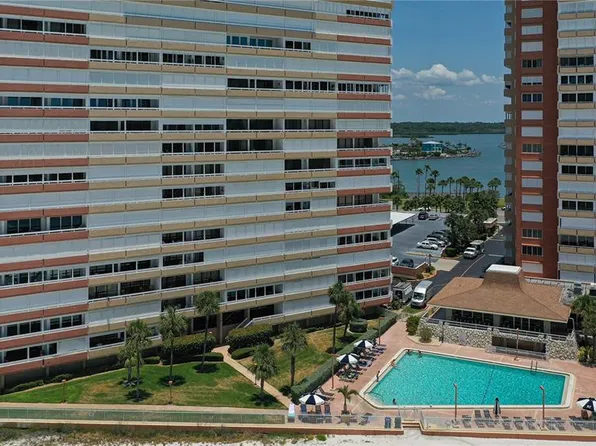 17940 Gulf Blvd APT 4E, Redington Shores, FL 33708