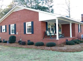 210 Sycamore St, Fremont, NC 27830