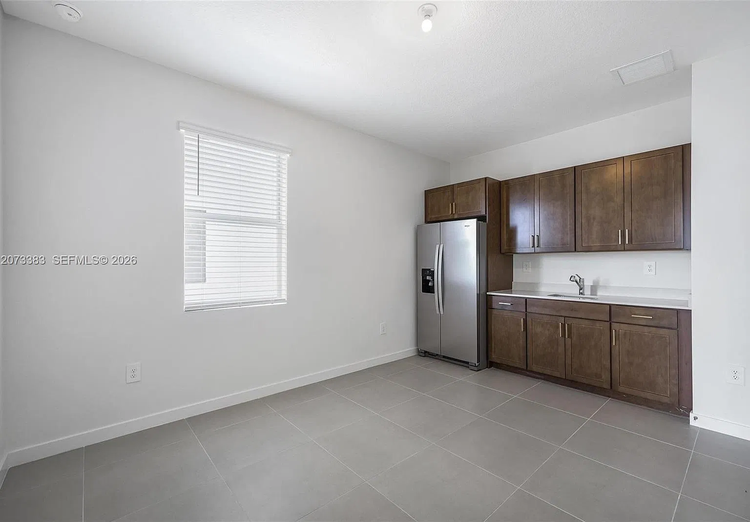 5 bed, 3.5 bath, 2878 sqft, $4,800 — Photo 3