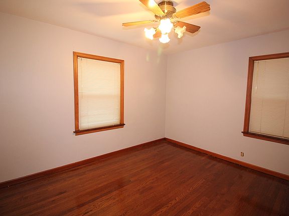 5th image of 10536 S Kedzie Ave