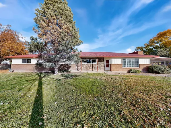 1110 Ranchero Rd, Bosque Farms, NM 87068