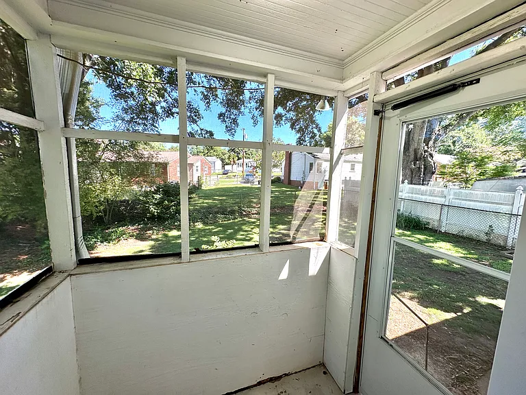 108 Merrilat Ave — Photo 14