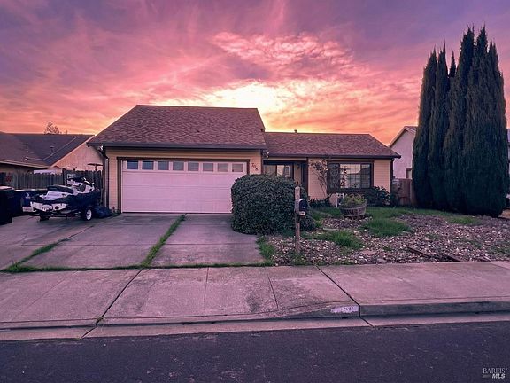 3rd image of 708 Bella Vista Drive