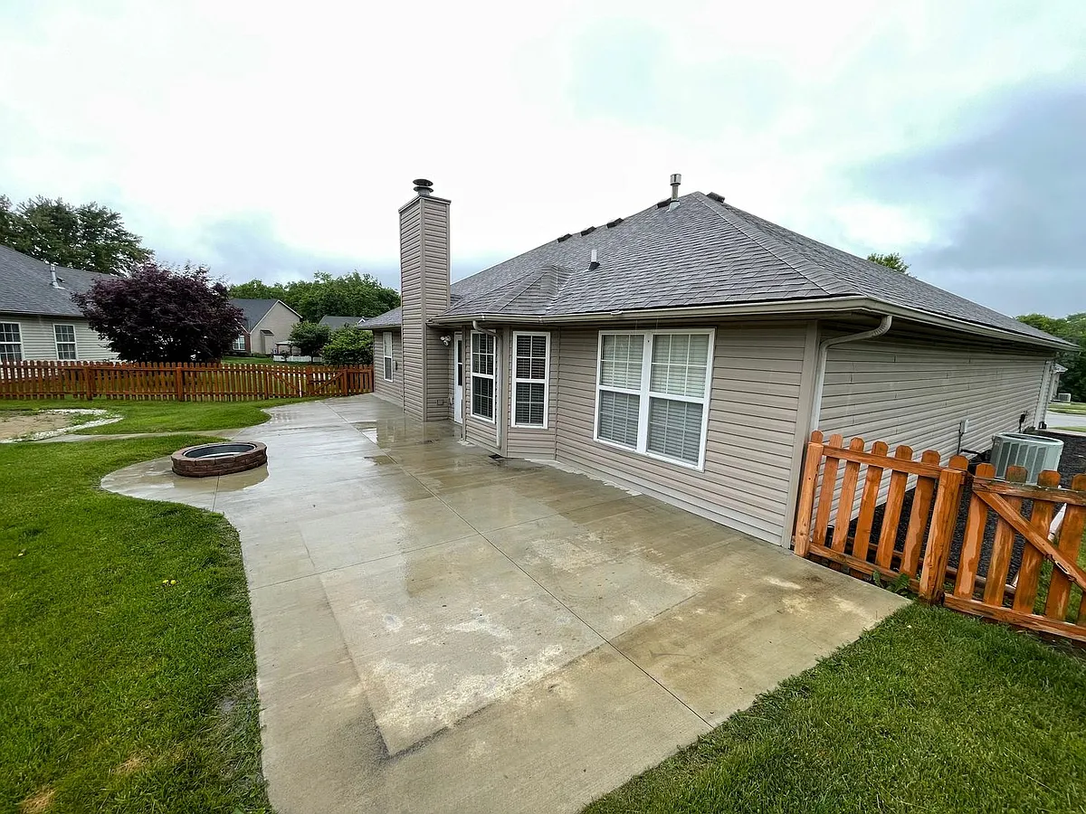 Building Photo - 1547 Overlook Cir