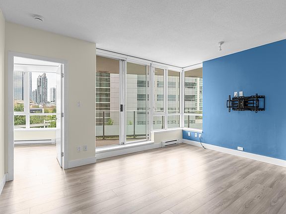 2nd image of 4808 Hazel St #509