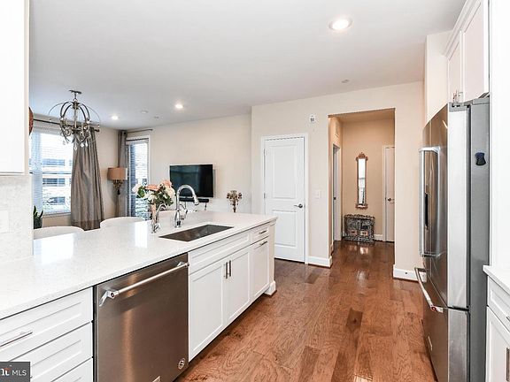 5th image of 2960 Vaden Dr Unit 2-406