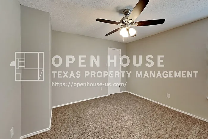 649 Blueberry Hill Ln — Photo 16