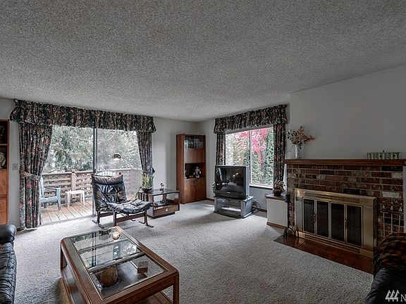 2nd image of 4627 S 168th St