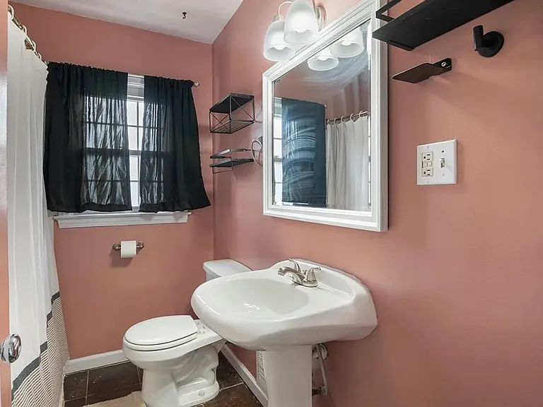 1300 Enslow Blvd #1 — Photo 3