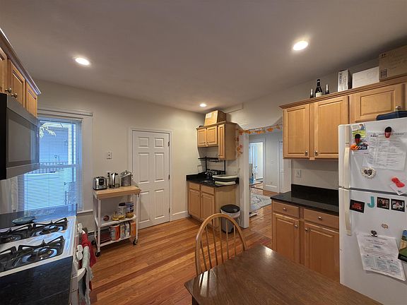 4th image of 40 Chester St