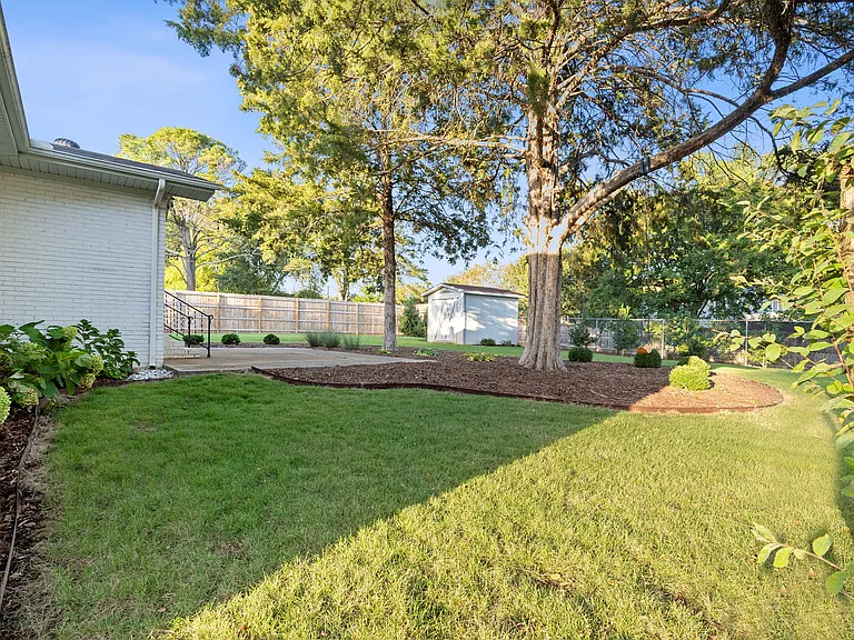 3311 Beverly Dr SW — Photo 13