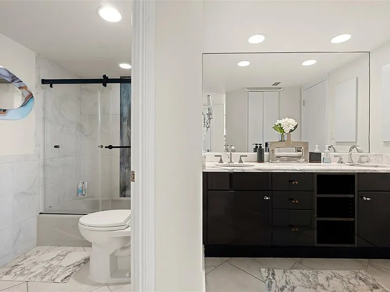 1750 Benjamin Franklin Dr #8D — Photo 26