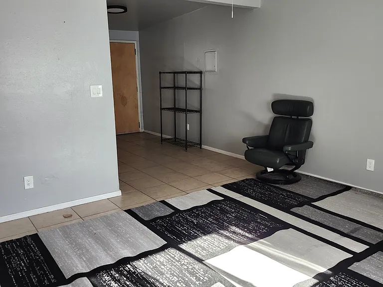509 N Westmoreland Ave — Photo 9