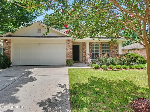 10353 English Manor Dr, Gulfport, MS 39503