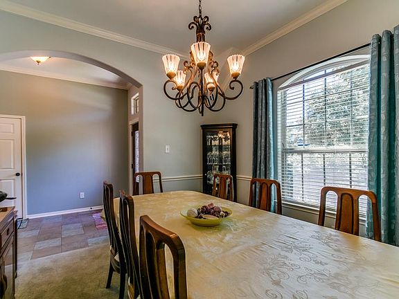 4th image of 28106 Everett Knolls Dr