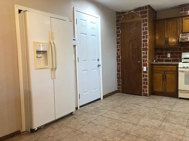 4101 S Date Pl — Photo 5